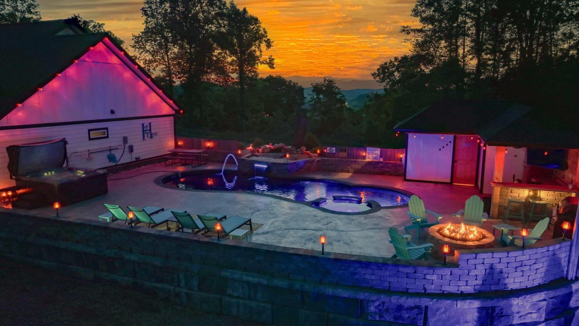 H2Oasis Incredible Pool Retreat With Mountains Views! Villa Sevierville Exterior foto