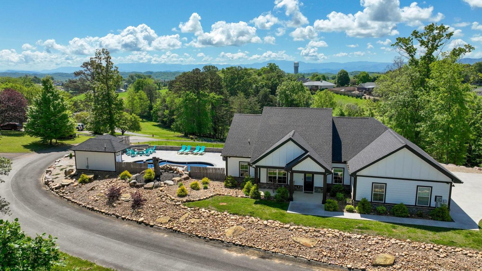 H2Oasis Incredible Pool Retreat With Mountains Views! Villa Sevierville Exterior foto